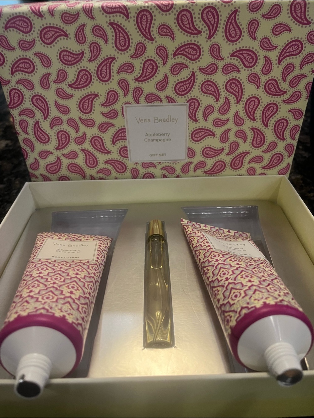 Vera Bradley Appleberry Champagne Scented Body Set in Pink and Cream